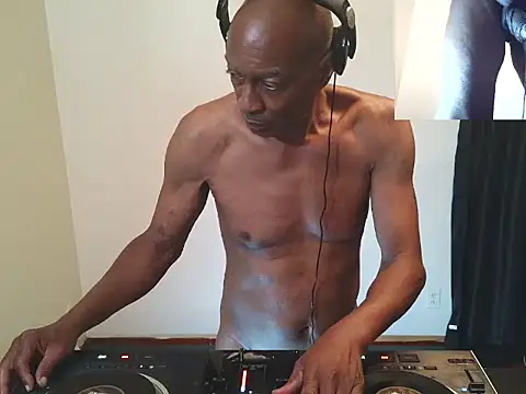 longdick4you8686 Show in webcam