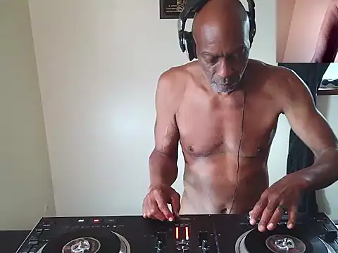longdick4you8686 Webcam show