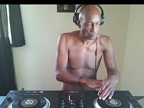 longdick4you8686's Webcam Show