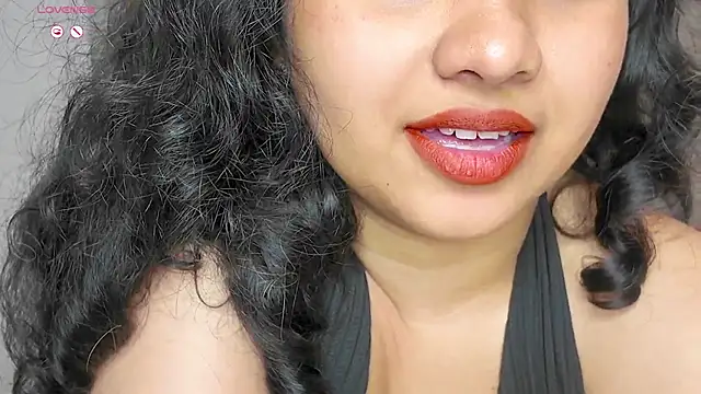 _neesha_414_'s Live XXX Chat