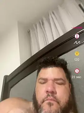 HotDominicanCum's Webcam Show