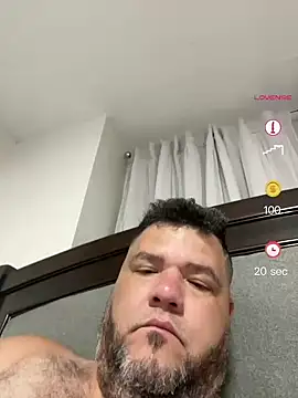 HotDominicanCum's Webcam Show