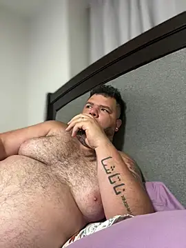 HotDominicanCum's Webcam Show
