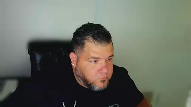 HotDominicanCum Show in webcam