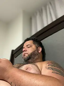 HotDominicanCum Show Webcam