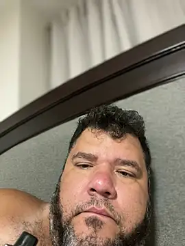 HotDominicanCum webkamerás műsora