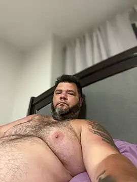 Pokazy przed kamerką – HotDominicanCum