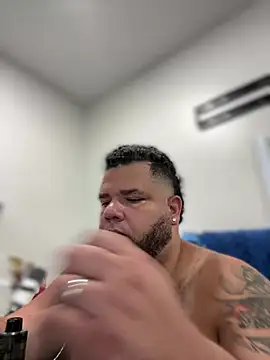 HotDominicanCum Live chatroom