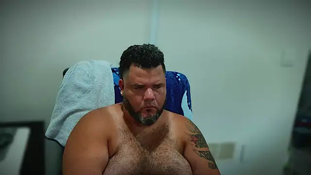 HotDominicanCum – live chatrum