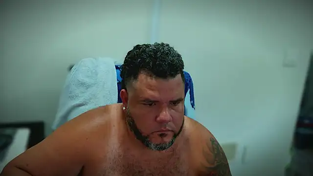HotDominicanCum Webcam show