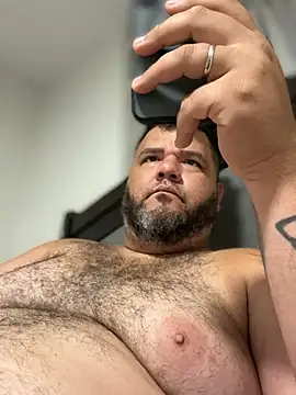 HotDominicanCum: διαδικτυακό σόου στην κάμερα