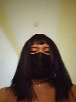 Latin_summer Adlı Modelin Canlı XXX Sohbeti
