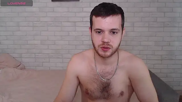 Alexxx_horny: διαδικτυακό σόου στην κάμερα