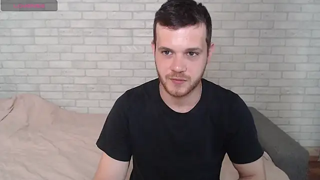Alexxx_horny Adlı Modelin Web Kamerası Şovu