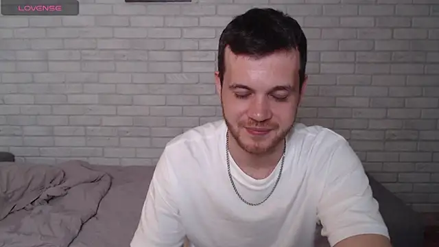 Alexxx_horny 网络视讯表演