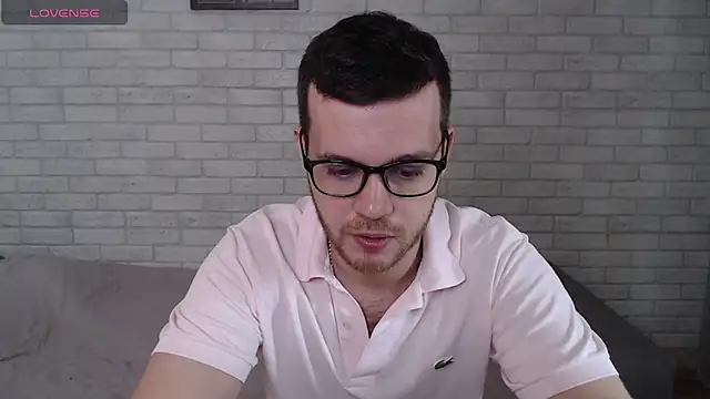 Alexxx_horny Show in webcam