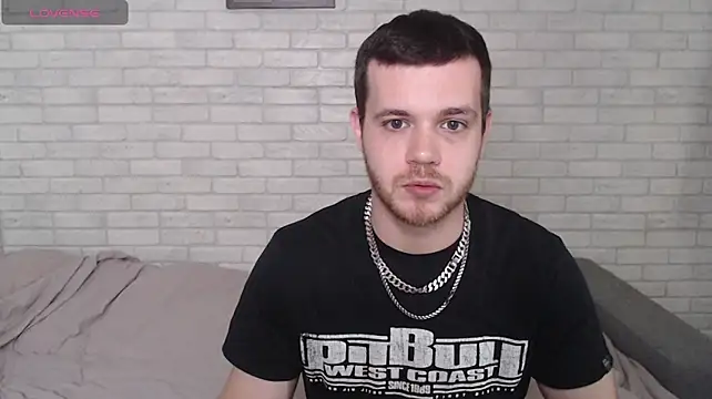 Alexxx_horny 网络视讯表演