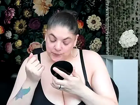 Exxxotic_Melons' Webcam Show