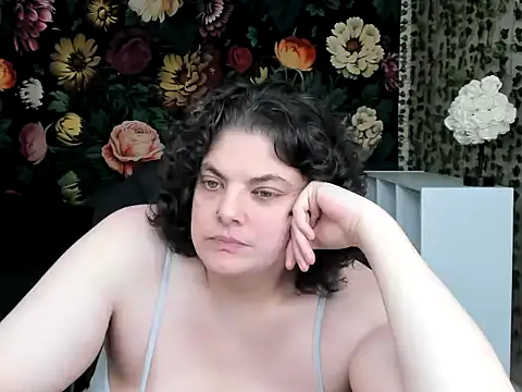 Exxxotic_Melons Show in webcam