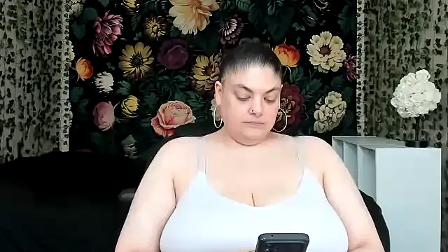 Exxxotic_Melons' Webcam Show