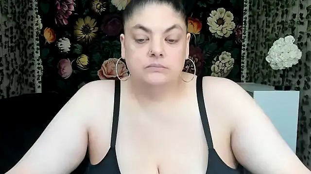 Exxxotic_Melons: διαδικτυακό σόου στην κάμερα