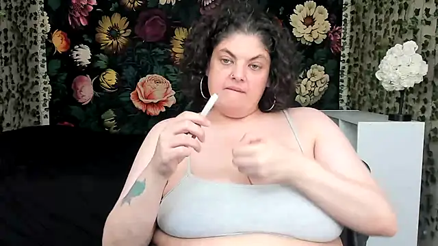 Exxxotic_Melons' Webcam Show