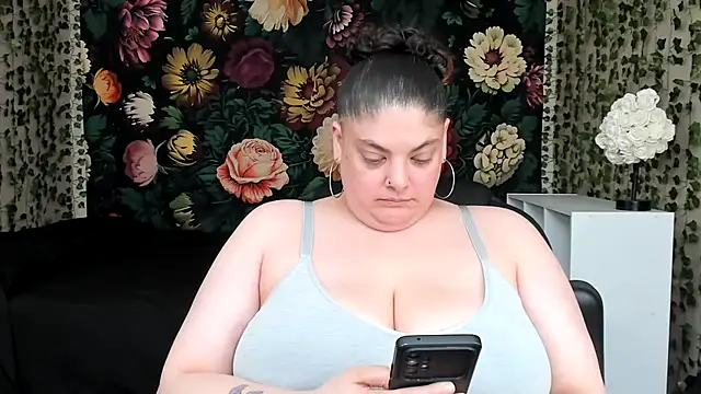 Exxxotic_Melons Шоу с уебкамера