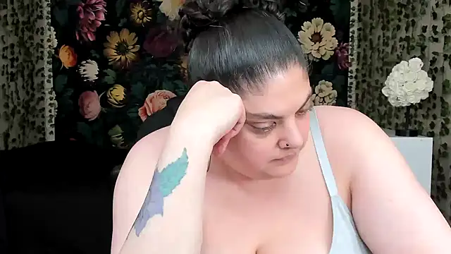 Exxxotic_Melons Chat XXX in diretta