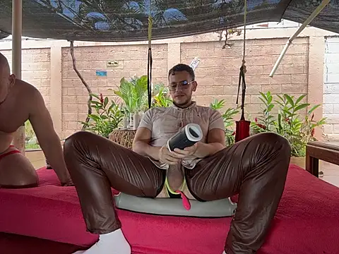 Neil_and_isaac – webcam-show
