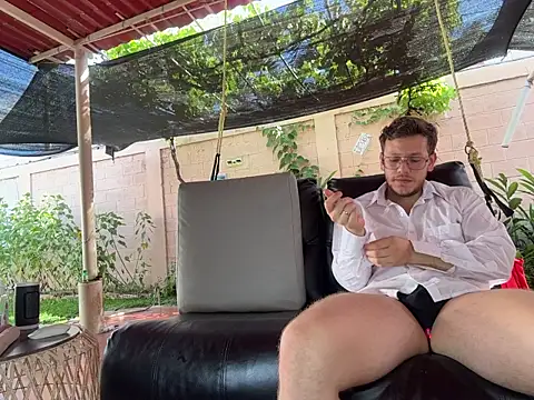 Neil_and_isaac Show Webcam