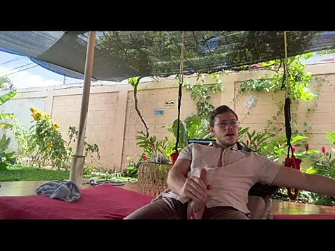 Neil_and_isaac Show Webcam