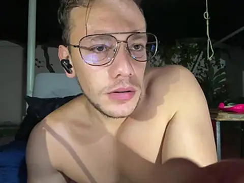 הופעת וובקאם של Neil_and_isaac