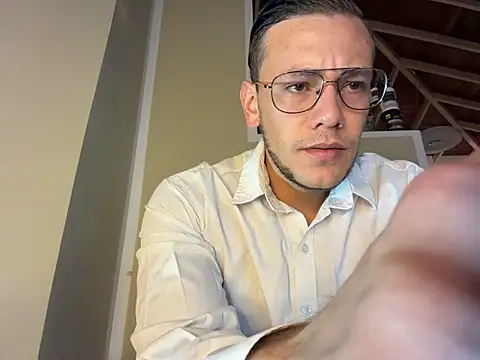 HotLovers_ Show in webcam