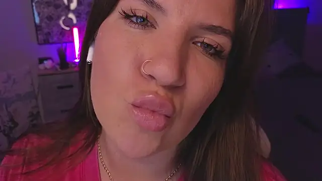צ'אט XXX בשידור חי של Fairy__Sofia