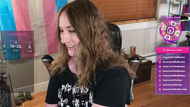 luluvaladon Show in webcam