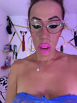 YOURSDEBORA Webcam show