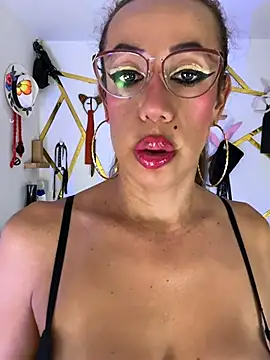 YOURSDEBORA Adlı Modelin Web Kamerası Şovu