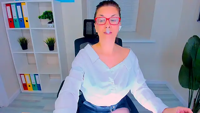 AnaMills' Live XXX Chat