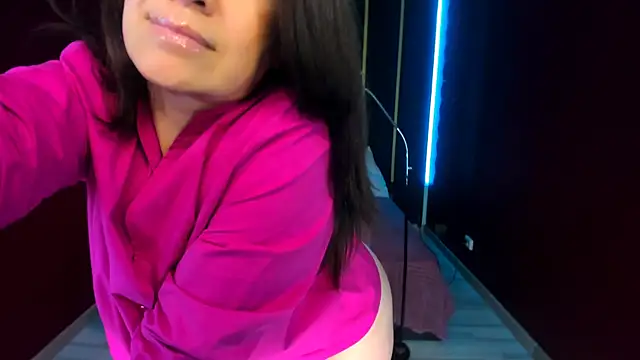 Chatroom XXX en direct de AnaMills