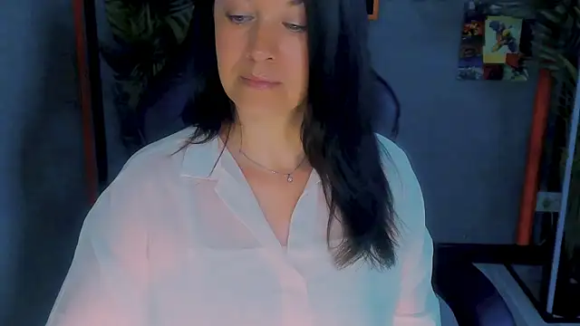 AnaMills' Live XXX Chat