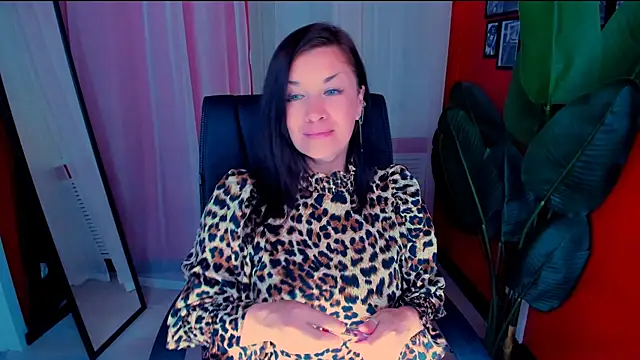 AnaMills' Live XXX Chat