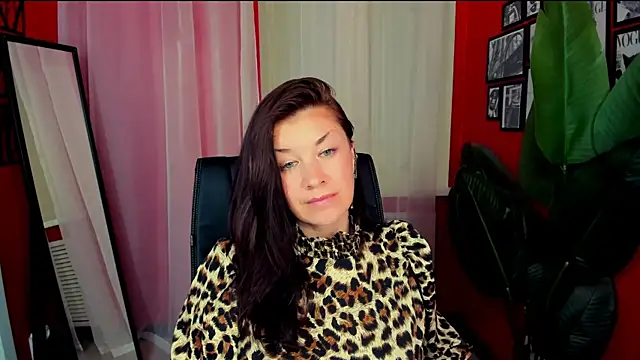 AnaMills' Live XXX Chat