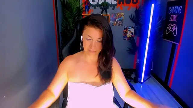 AnaMills' Live XXX Chat