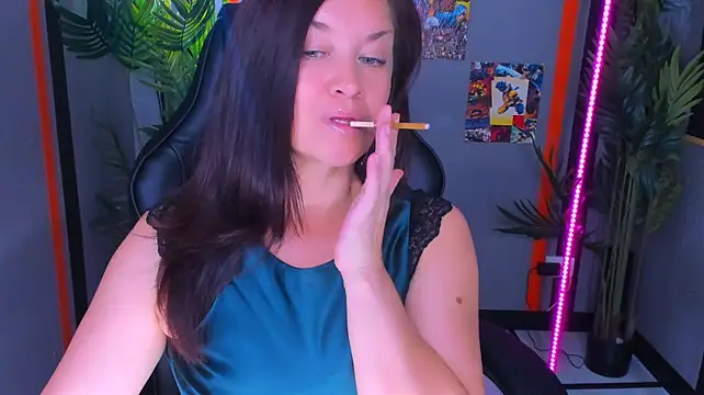 Chat +18 de AnaMills ao vivo