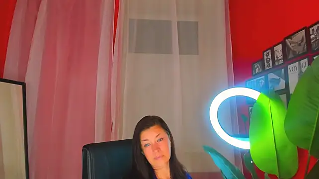 Živý XXX chat AnaMills