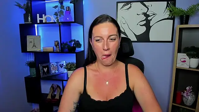 FUN_AMI élő XXX-chatje