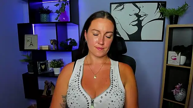 FUN_AMI live XXX chat