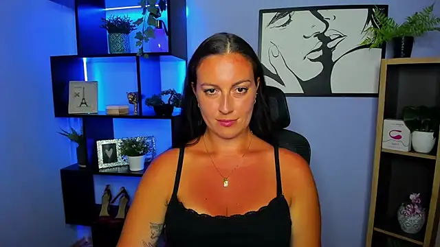 FUN_AMI Adlı Modelin Canlı XXX Sohbeti