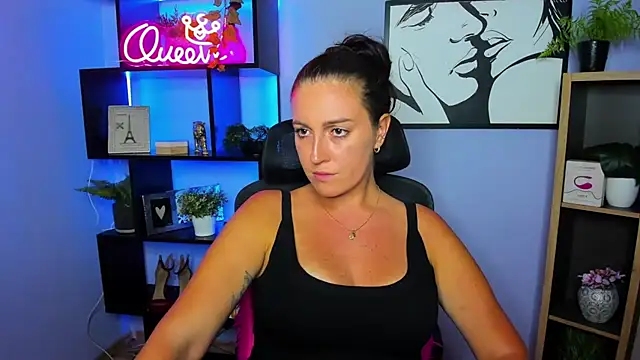 FUN_AMI Adlı Modelin Canlı XXX Sohbeti
