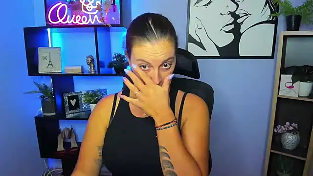 FUN_AMI Adlı Modelin Canlı XXX Sohbeti